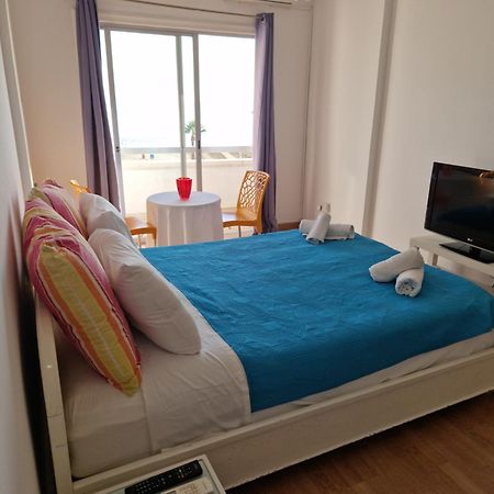 Kolonaki Seaview Apartments Larnaca Kamer foto