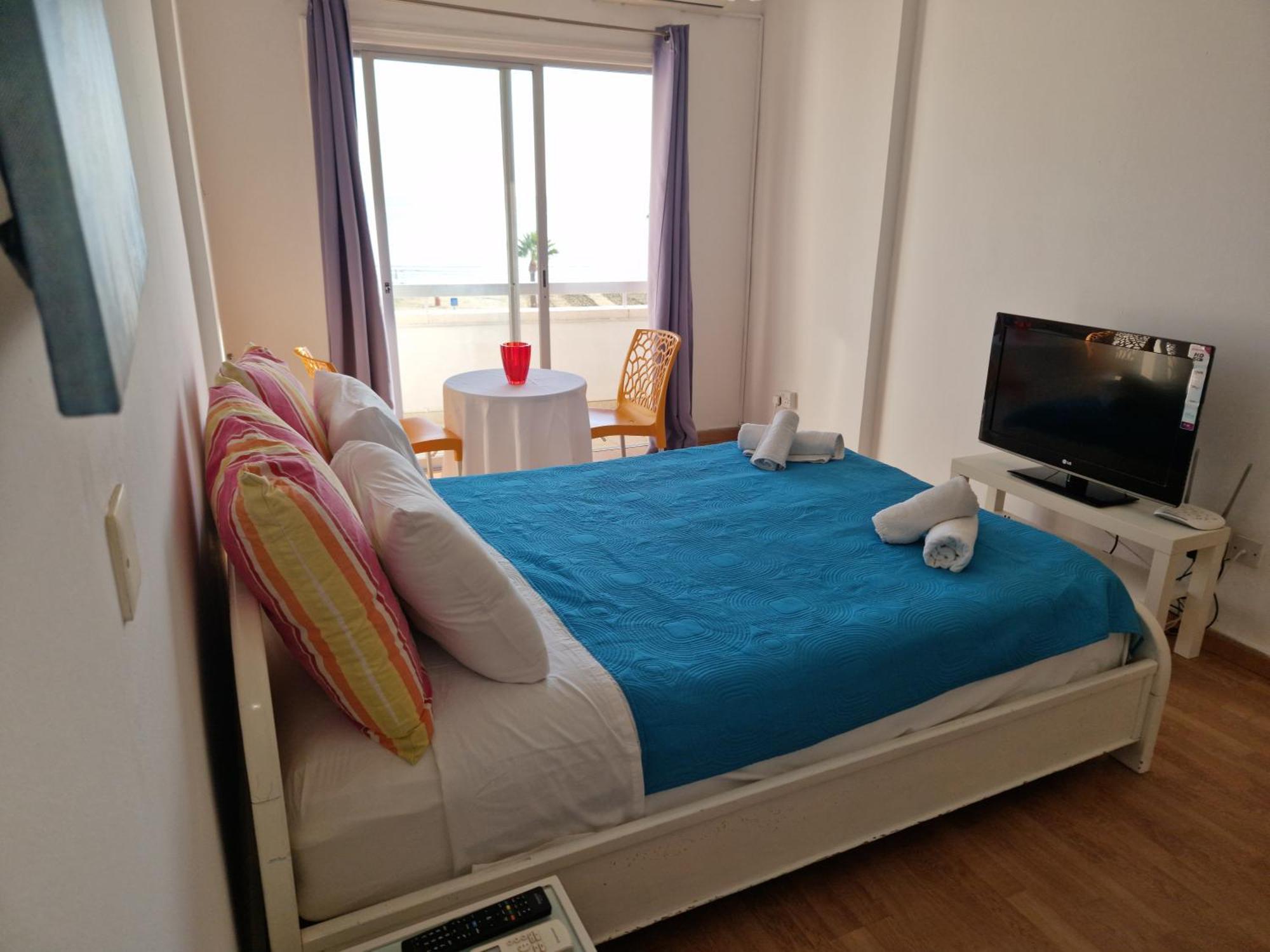 Kolonaki Seaview Apartments Larnaca Kamer foto